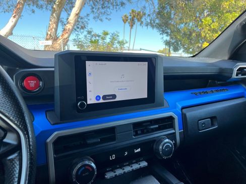 Used 2024 Toyota Tacoma TRD Sport RWD image 17