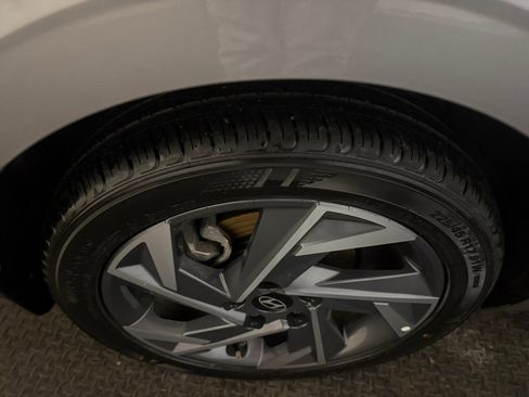 Certified 2025 Hyundai Elantra Sport w/ Cargo Package image 16