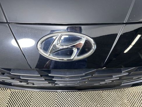 Certified 2023 Hyundai Elantra SE w/ Cargo Package FWD image 9