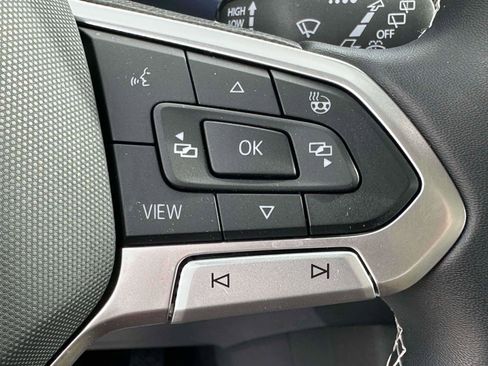 Certified 2022 Volkswagen Taos SE w/ Panoramic Sunroof Package image 20