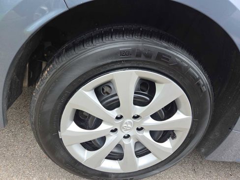 Used 2024 Toyota Corolla LE FWD image 3