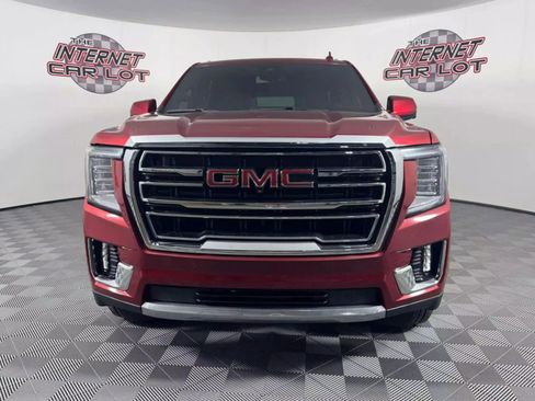 Used 2023 GMC Yukon SLT w/ SLT Luxury Package image 2