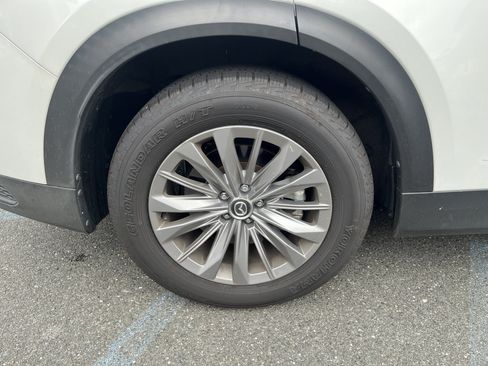 Used 2024 MAZDA CX-90 3.3 Turbo w/ Preferred Plus AWD/4WD image 10