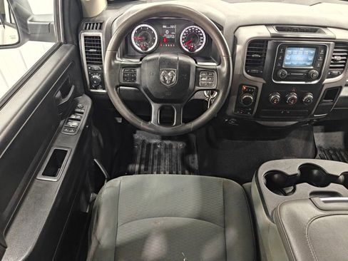 Used 2019 RAM 1500 ST w/ SXT Plus Group AWD/4WD image 4