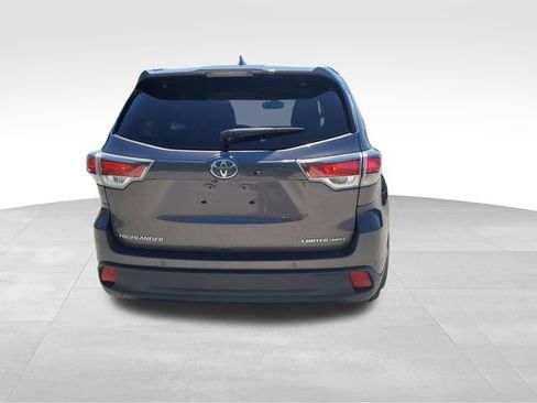 Used 2016 Toyota Highlander Limited AWD/4WD image 5