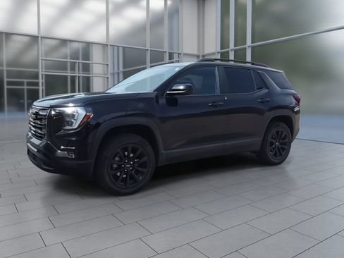 Used 2025 GMC Terrain Elevation w/ Elevation Premium Package AWD/4WD image 4