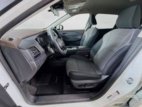 Certified 2023 Nissan Rogue SV FWD image 18