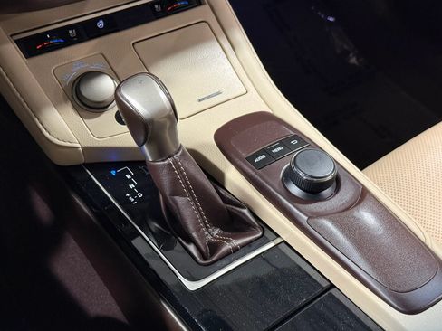 Used 2016 Lexus ES 350 w/ Premium Package w/Wood Trim FWD image 37