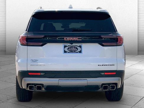 Used 2025 GMC Acadia Elevation FWD image 3