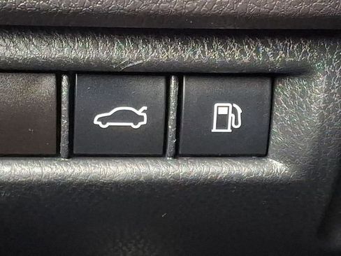 Used 2025 Toyota Camry LE image 26