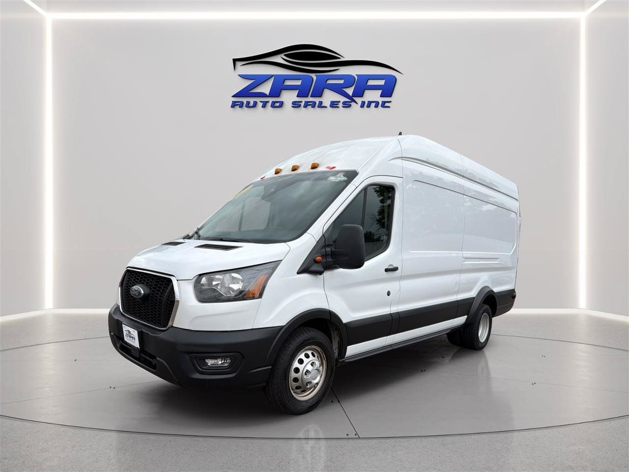 Used 2023 Ford Transit 350 148 High Roof DRW AWD w/ Load Area Protection Package image 3