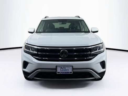 Used 2023 Volkswagen Atlas SE image 2