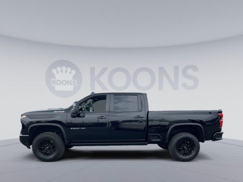 Used 2026 Chevrolet Silverado 2500 ZR2 AWD/4WD image 2
