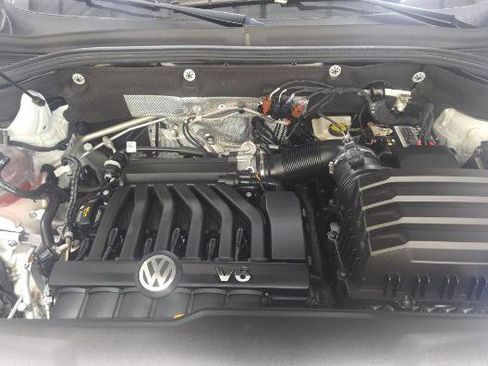 Used 2023 Volkswagen Atlas SE w/ Panoramic Sunroof Package FWD image 11