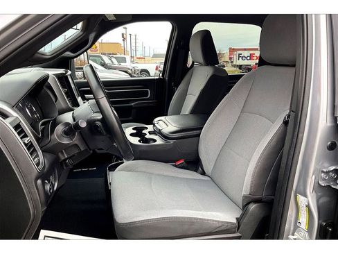 Used 2024 RAM 2500 Big Horn image 28