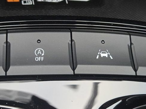 New 2026 Buick Envista Avenir image 8