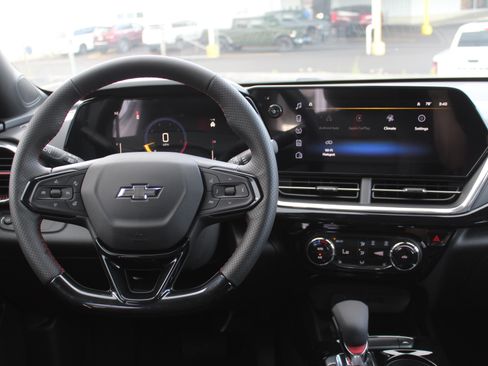 New 2026 Chevrolet Trax RS w/ Sunroof Package FWD image 14
