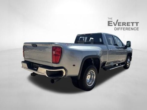 New 2026 Chevrolet Silverado 3500 LTZ w/ LTZ Convenience Package AWD/4WD image 7