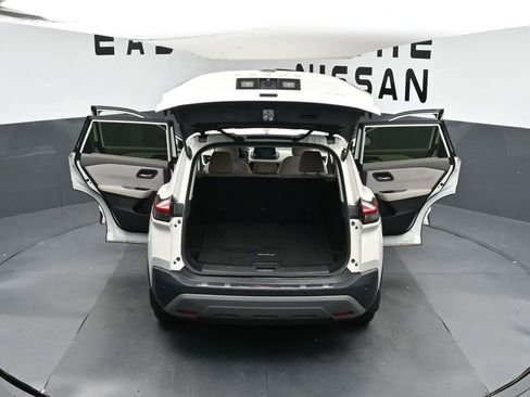 Used 2023 Nissan Rogue SV image 37