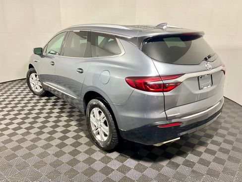 Used 2019 Buick Enclave Essence image 13