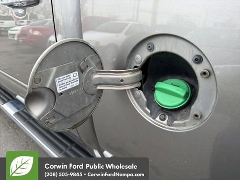 Used 2014 GMC Sierra 2500 SLT w/ SLT Convenience Package image 10