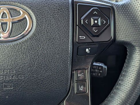 Used 2020 Toyota 4Runner Venture w/ Moonroof Package AWD/4WD image 25