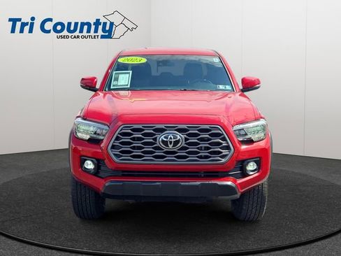 Certified 2023 Toyota Tacoma TRD Off-Road AWD/4WD image 2