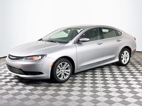 Used 2017 Chrysler 200 LX FWD image 4