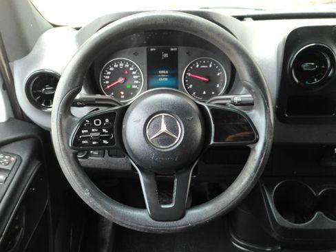 Used 2024 Mercedes-Benz Sprinter 2500 image 23