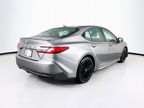 Used 2025 Toyota Camry SE image 10