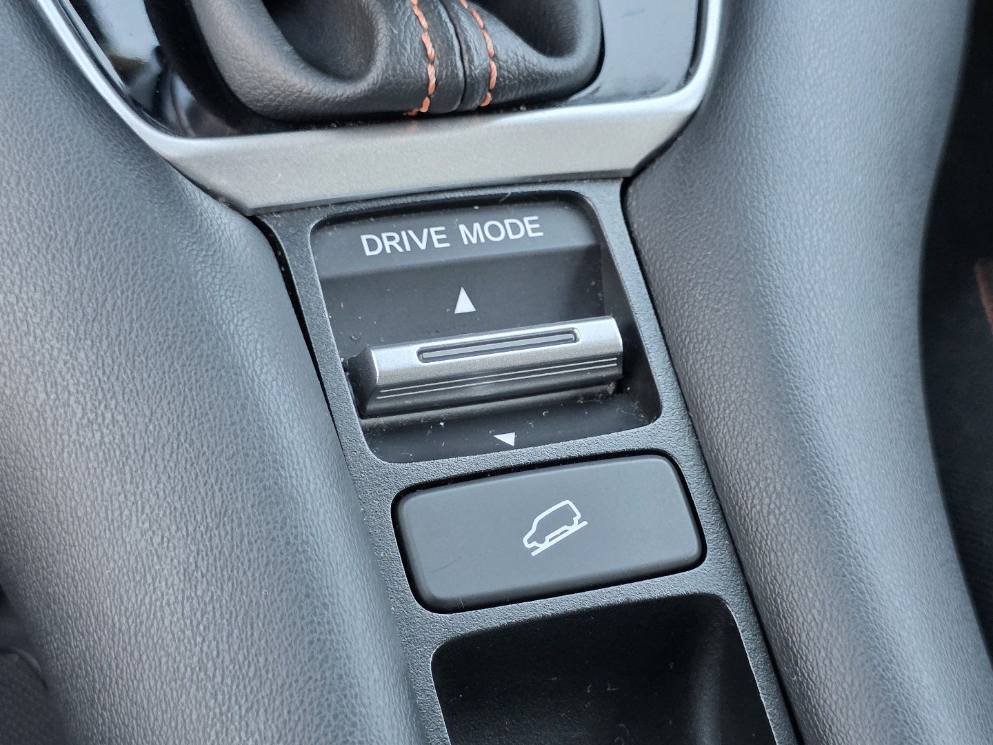Certified 2024 Honda HR-V Sport image 9