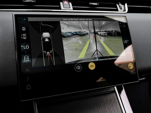 Used 2024 Land Rover Range Rover Evoque S image 27