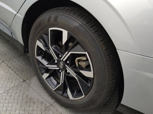 Used 2025 Hyundai Sonata SEL FWD image 31
