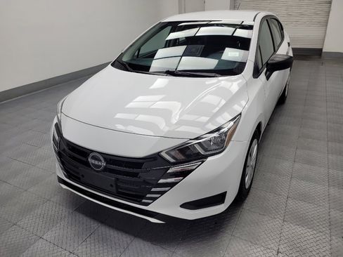 Used 2024 Nissan Versa S FWD image 15