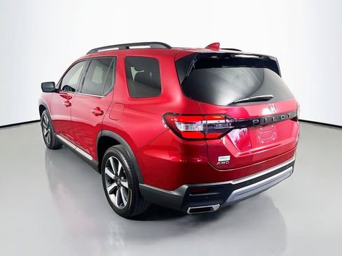 Used 2025 Honda Pilot Elite image 6