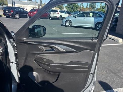 Used 2023 Chevrolet TrailBlazer RS w/ Technology Package image 15