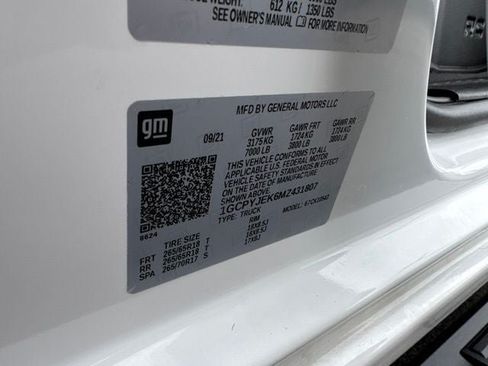 Used 2021 Chevrolet Silverado 1500 LT AWD/4WD image 30