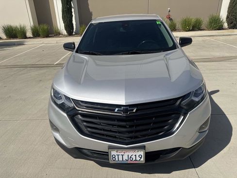 Used 2020 Chevrolet Equinox LT w/ Sport Edition image 2
