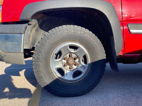 Used 2004 Chevrolet Silverado 1500 4x4 Extended Cab w/ Light Duty Power Package image 16