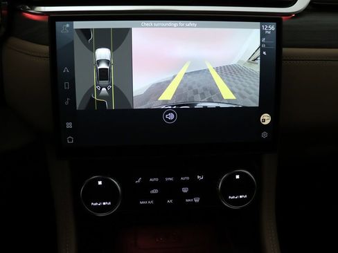 Used 2023 Jaguar F-PACE S image 21