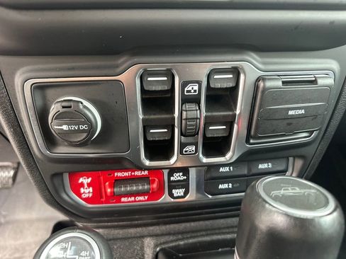 Used 2021 Jeep Gladiator Rubicon image 26