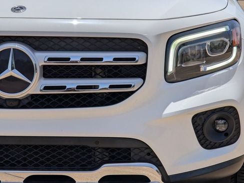Used 2022 Mercedes-Benz GLB 250 image 8