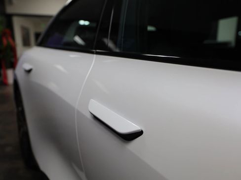 Used 2022 Lucid Air Grand Touring image 18