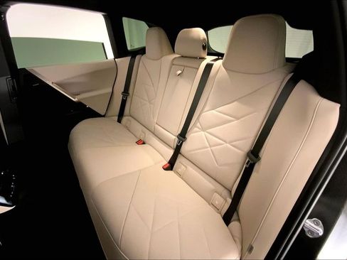 Certified 2023 BMW iX xDrive50 w/ Premium Package AWD/4WD image 14