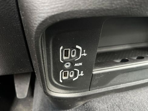 Used 2024 RAM 3500 Big Horn AWD/4WD image 22