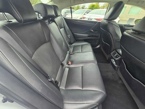 Certified 2023 Lexus ES 350 w/ Accessory Package (Z1) FWD image 12