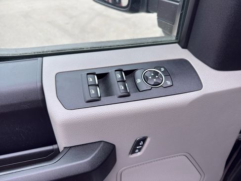 Used 2019 Ford F250 XL w/ STX Appearance Package image 12