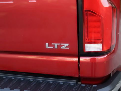 Used 2025 Chevrolet Silverado 2500 LTZ w/ LTZ Premium Package AWD/4WD image 41