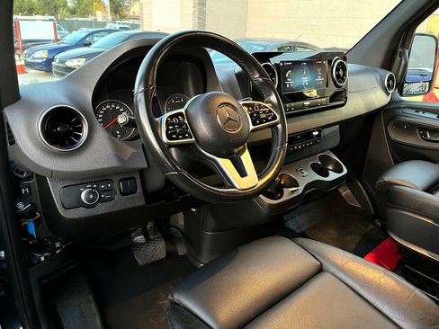 Used 2020 Mercedes-Benz Sprinter 4500 image 11