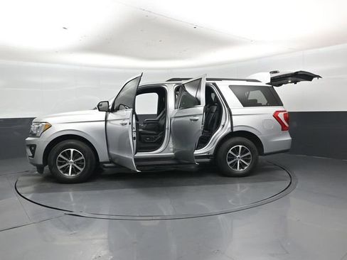 Used 2019 Ford Expedition XLT w/ Equipment Group 201A AWD/4WD image 52